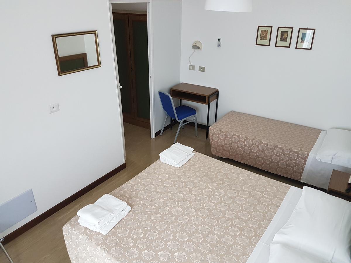 Hotel Residence Adriana Cesenatico Exteriér fotografie